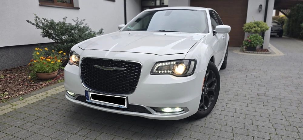 Chrysler 300S