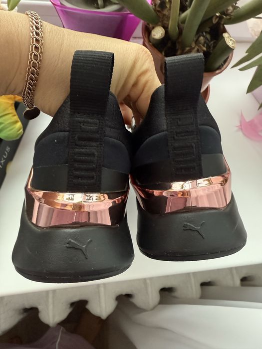 Продам оригинал красовки