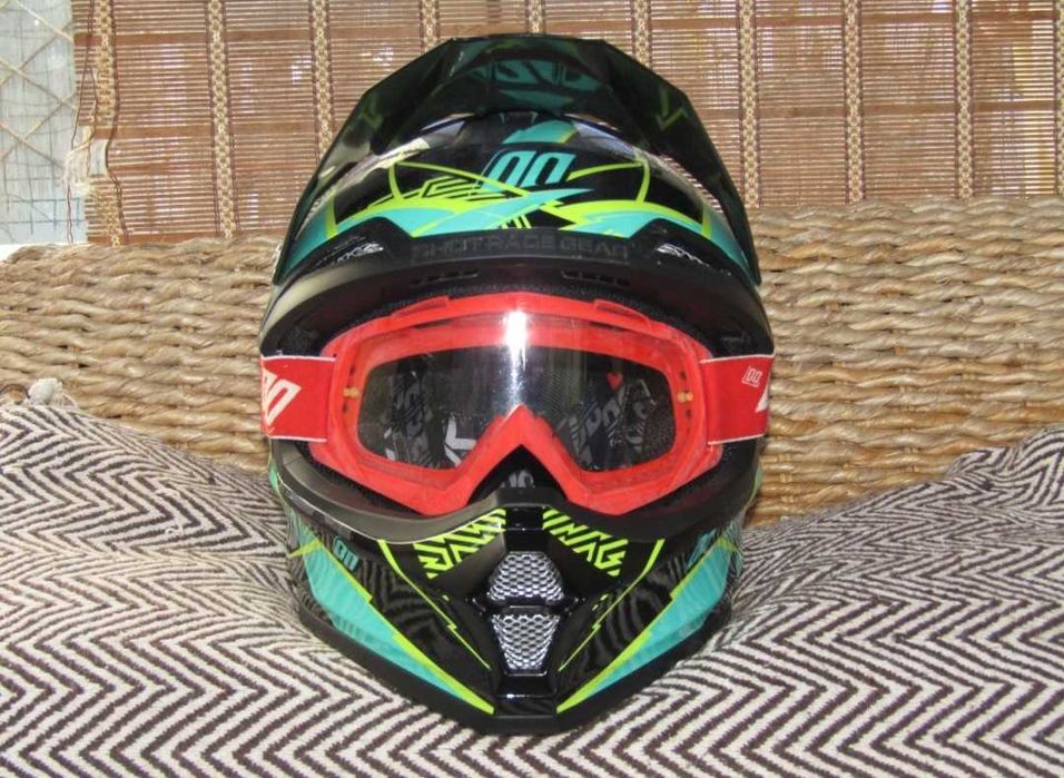 Vendo capacete da shot (como novo)