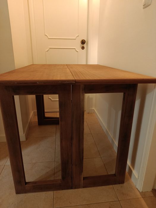 Vendo mesa de jantar desdobrável