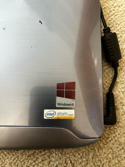 Portátil Samsung Notebook 500T1C