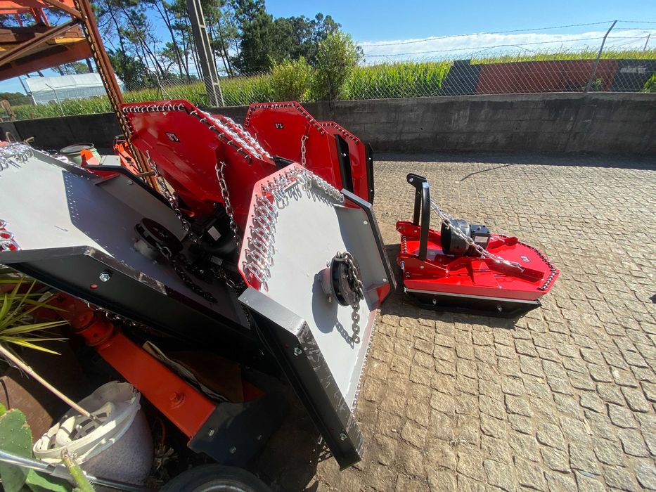 capinadeira corta matos 0,90-1,10-1,20 mts com transmissão incluída