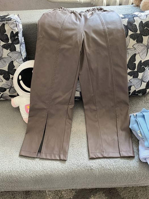 Штани для дівчинки худенької