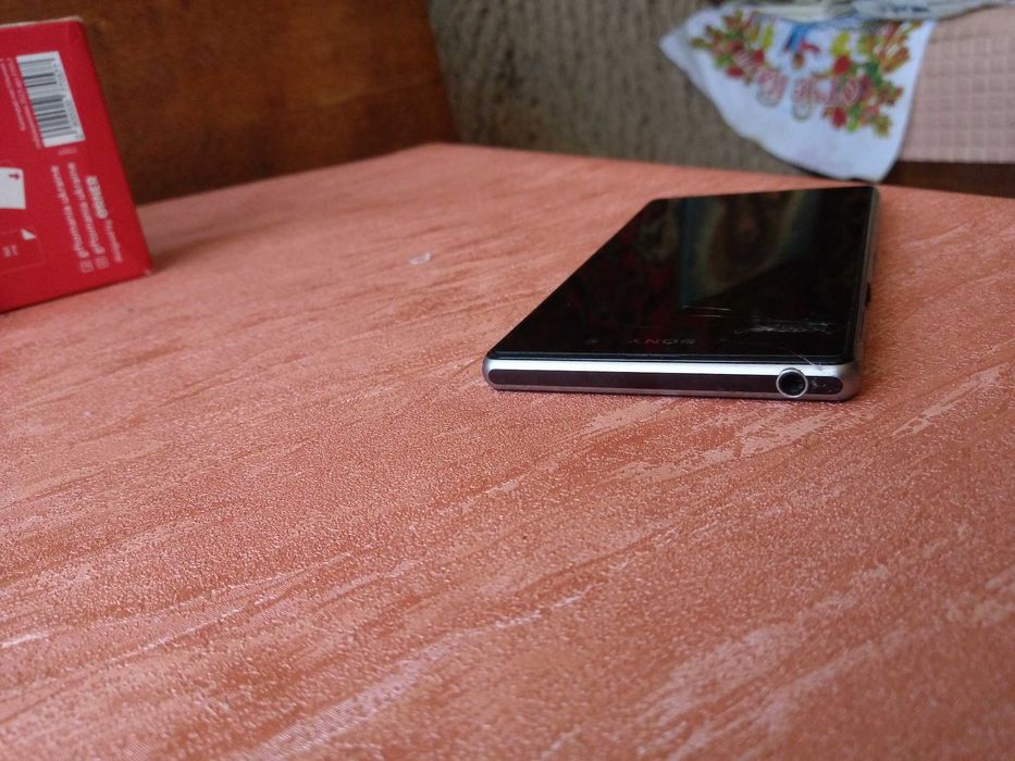 Sony Xperia Z1 - 20.7 Мп,OTG, Защита от пыли, воды, влаги 2/16
