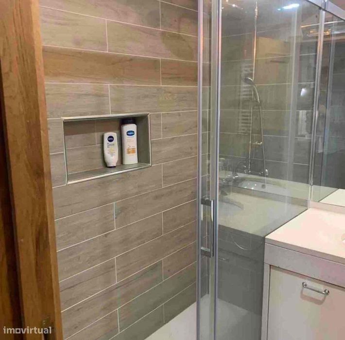T3 em Olivais com 3 casas de banho e garagem