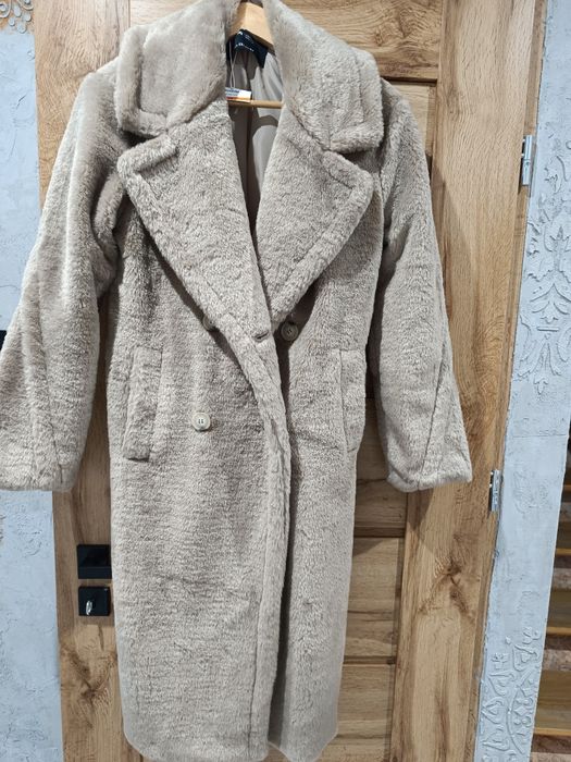 Nowe futerko z Sinsay r. XS