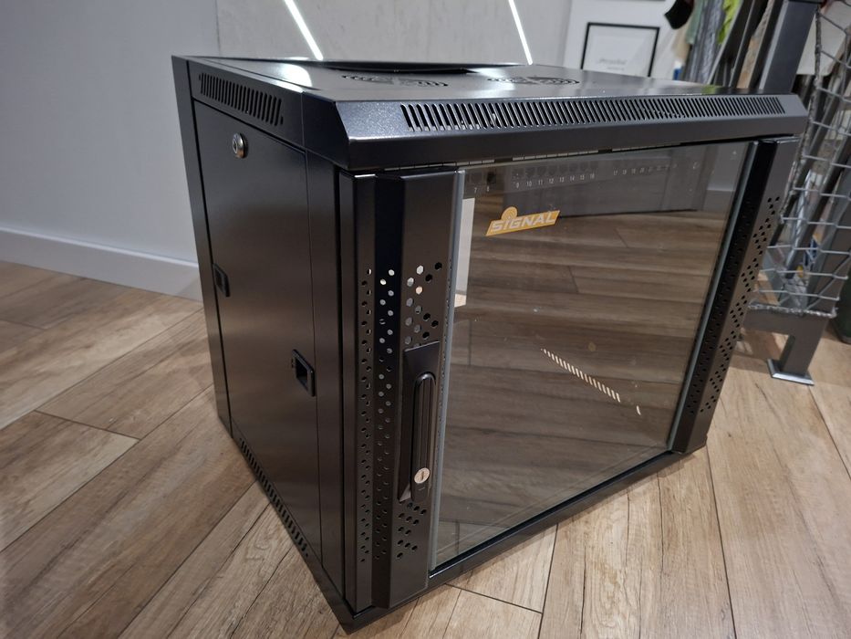Szafka Rack, szafa internetowa, patchpanel