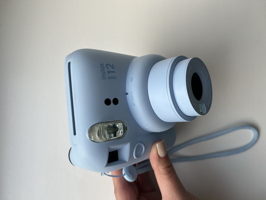 instax mini 12.