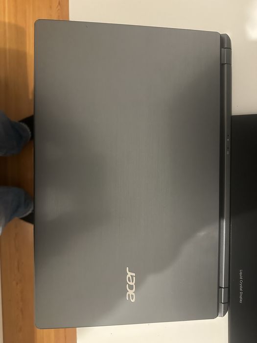 Portatil Acer com Ecra Tatil