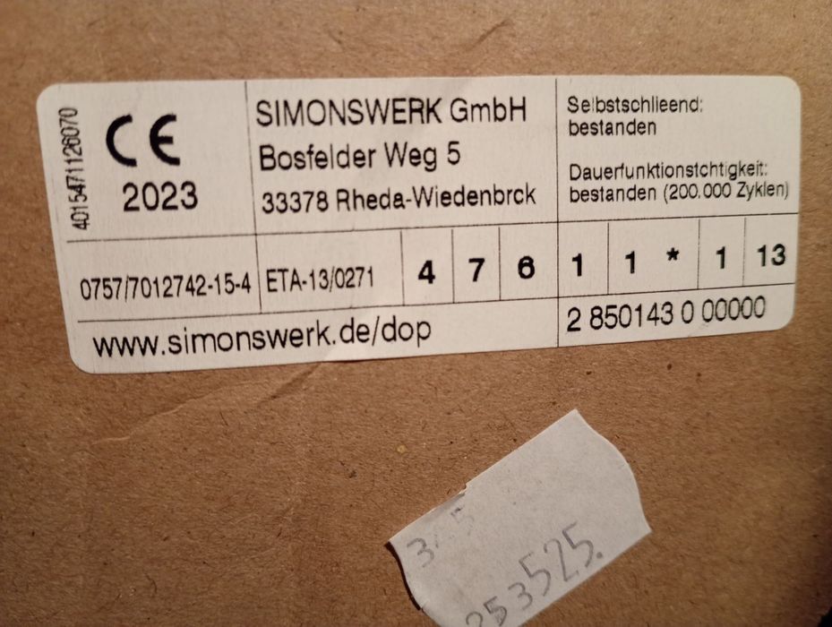 Zawias kryty do drzwi przylgowych Simonswerk Tectus Te540 3D J9-12