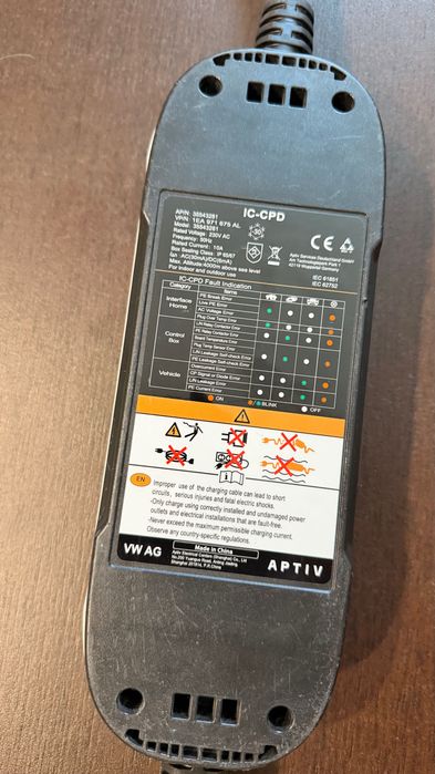 Cabo de carregamento para automóvel elétrico.