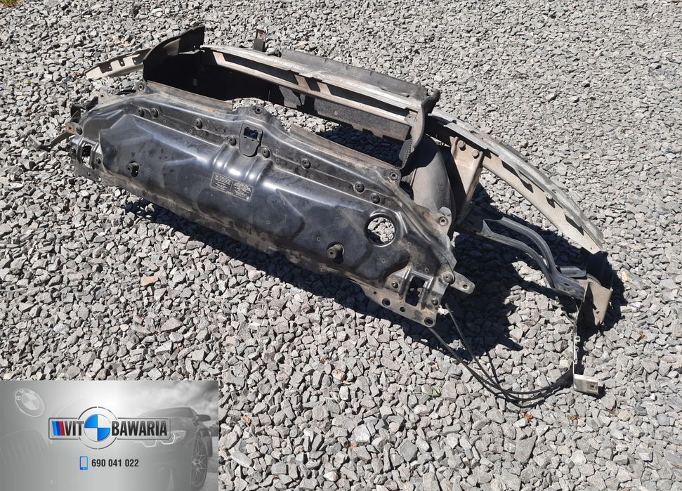 Kompletny pas przedni BMW E60