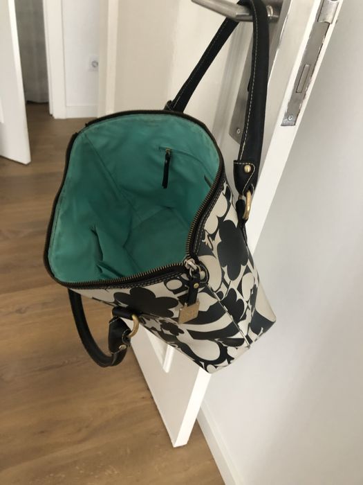 Varias carteiras em bom estado