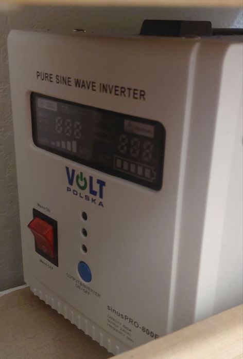 Продам комплект резервного живлення  VOLT POLSKA SINUS PRO 800 + АКБ AGM 100 Ah 12.