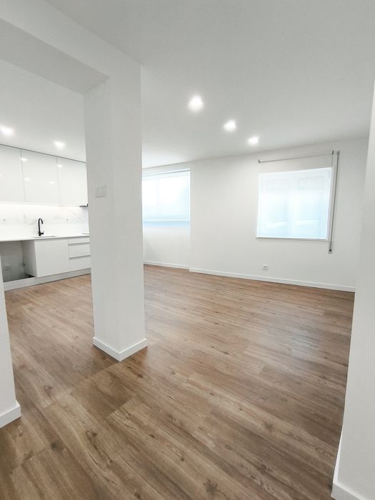 Apartamento T2 renovado- Próximo da praia