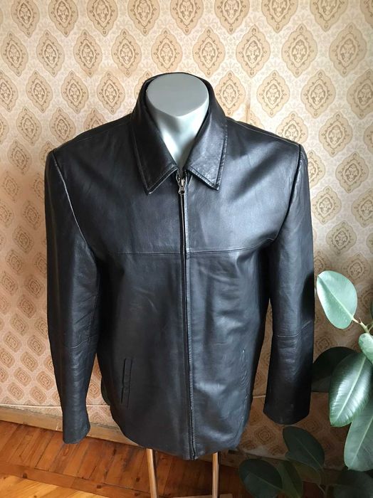 Куртка кожаная размер 48-50.