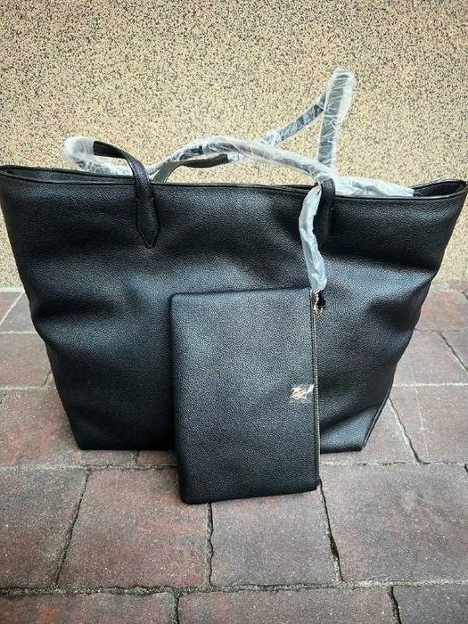 Duża czarna torebka vs nowa