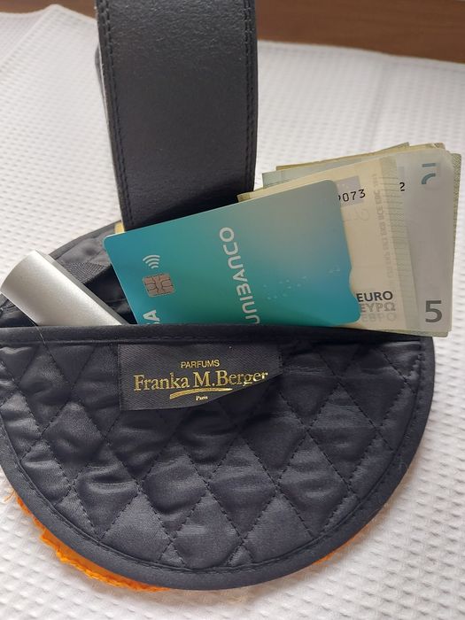 2 em 1 - Lindo Adorno para Festas + Pochete.