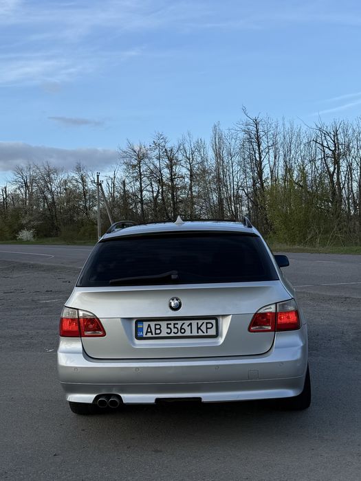 Продам БМВ Е61 525i