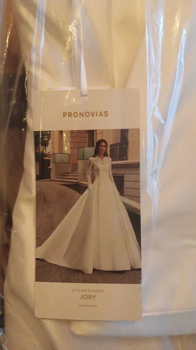 Vestido de noiva Pronovias Jory, novo e nunca usado.