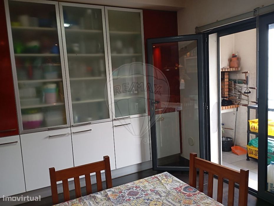 Apartamento T4 para venda