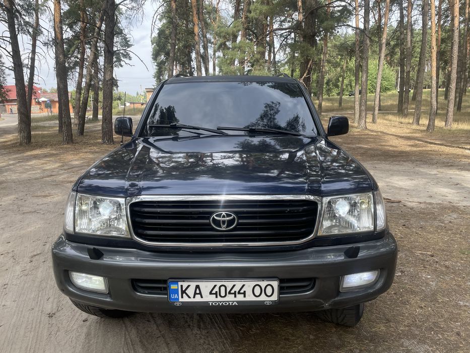 Toyota Land Cruiser 100