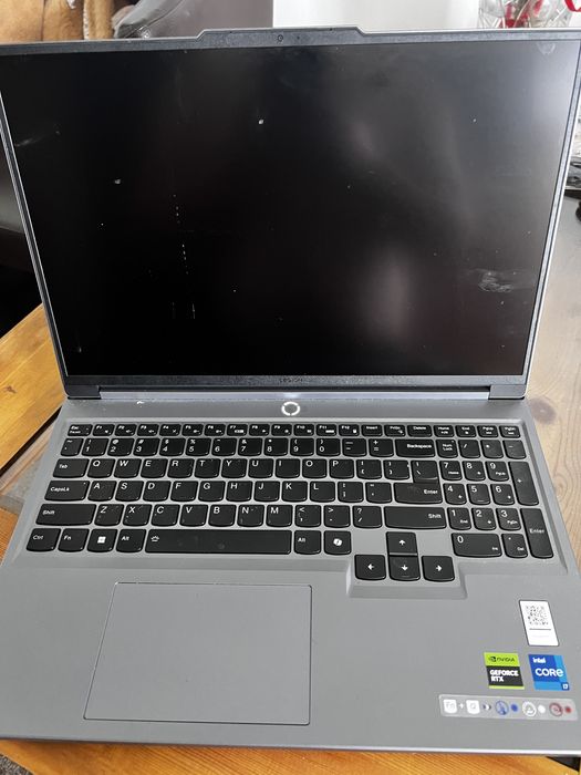 Lenovo Legion 16” RTX 4070 – stan idealny