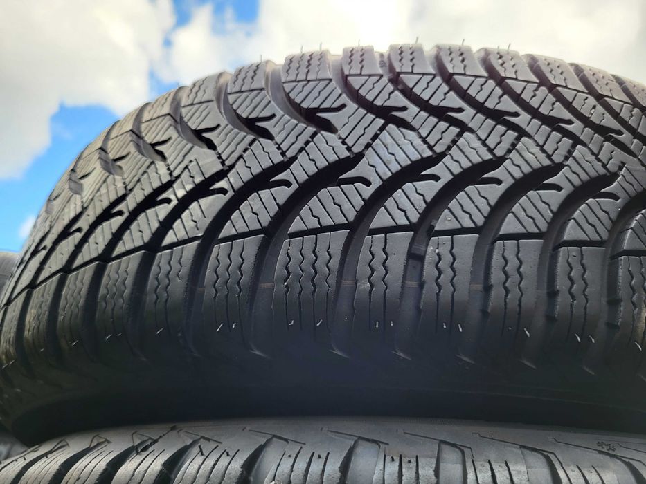 Komplet opon Michelin Alpin A4 185/60r15 88T XL