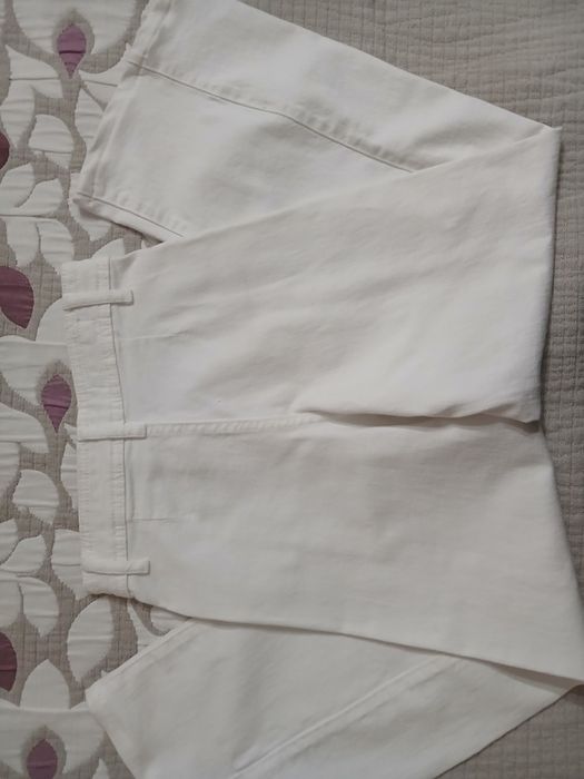 Calça branca  menina