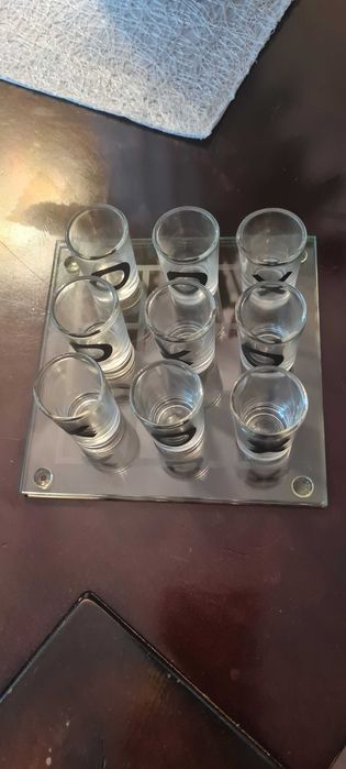 Na prezent - szklana gra O i X / 9 kieliszków