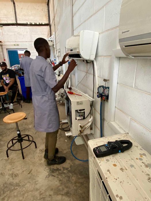 Eletricista e Climatização Rifregeração