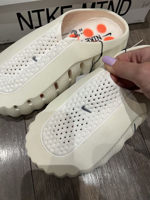 Klapki Nike Mind 42