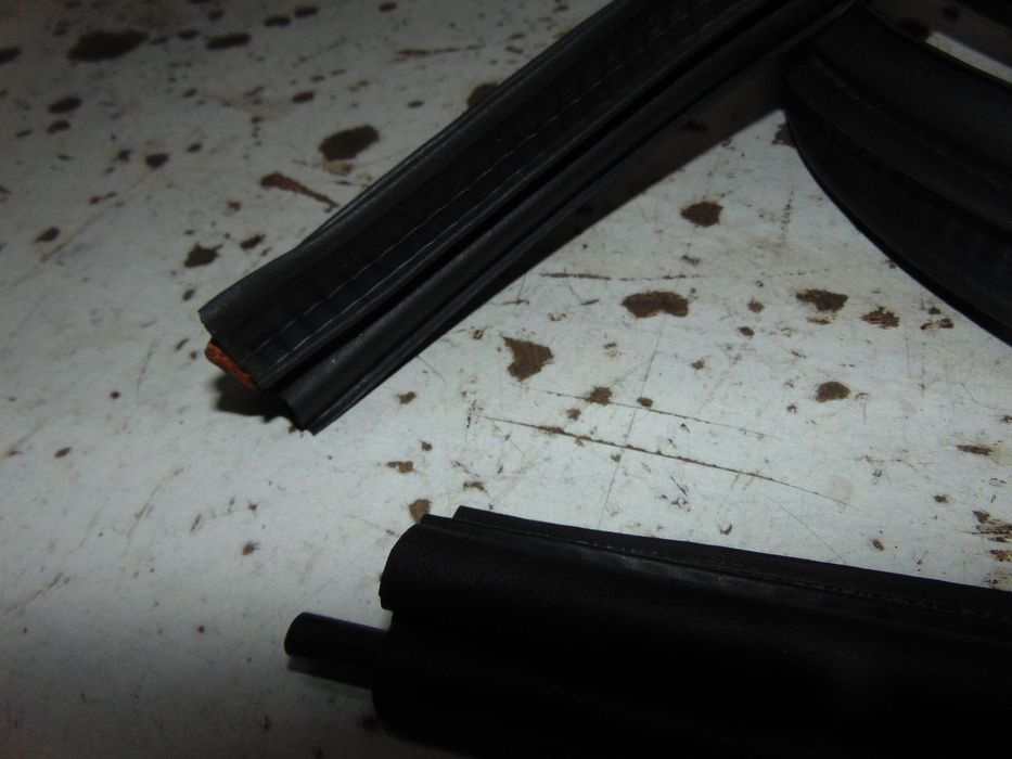 Opel Corsa C borracha da mala