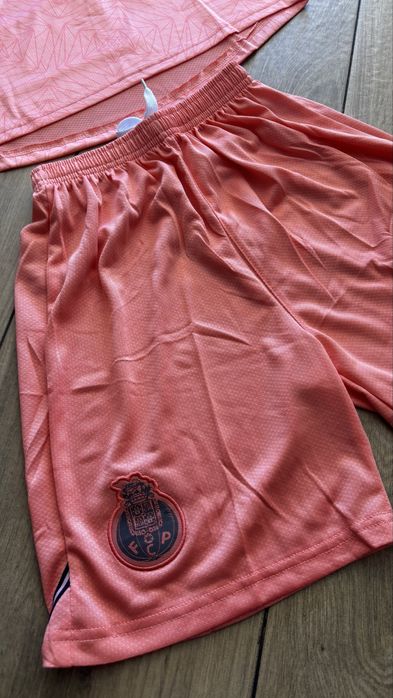 Equipamento crianca porto 25/26