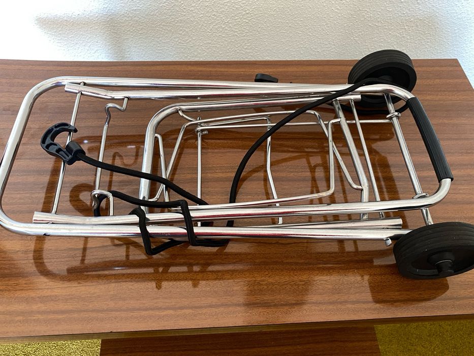 Carrinho porta-malas ou sacos