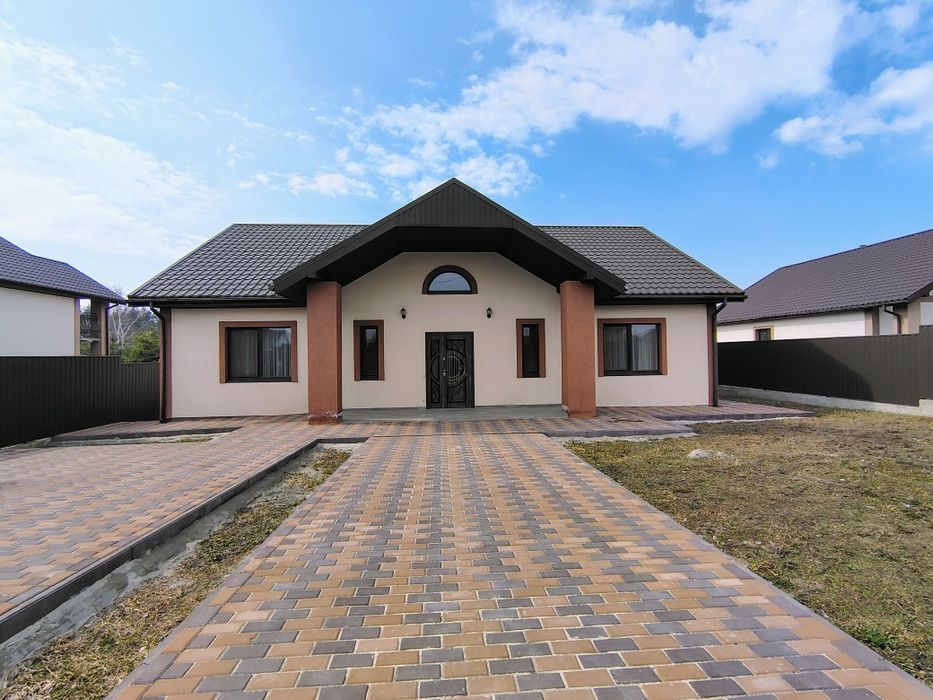 Продаж будинку з каміном у с.Путрівка!