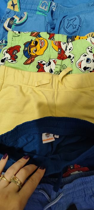 16 par krótkich spodenek dla chłopca w idealnym stanie