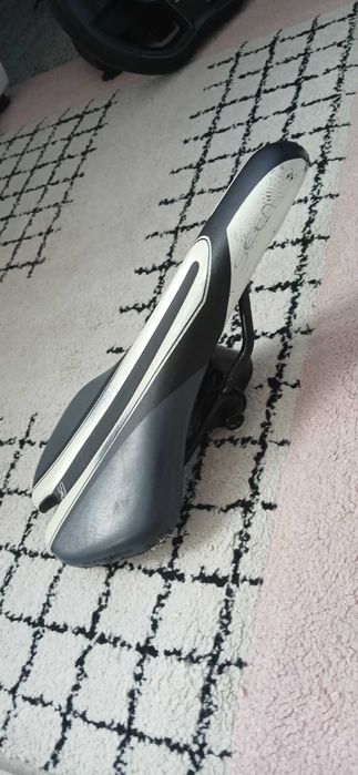 Sprzedam siodełko rowerowe KROSS