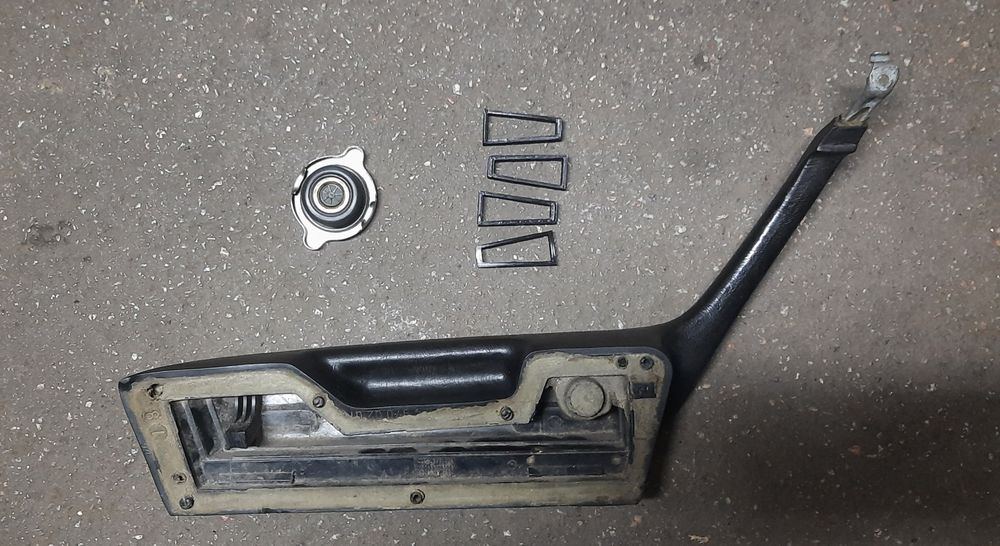 Запчасти, детали салона w124