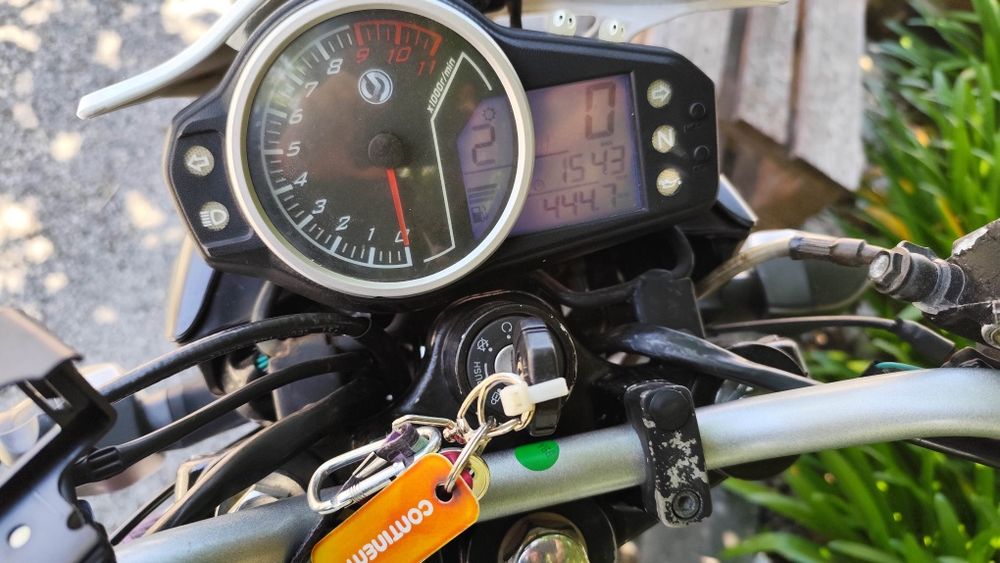 Moto SYM lá Wolf 125