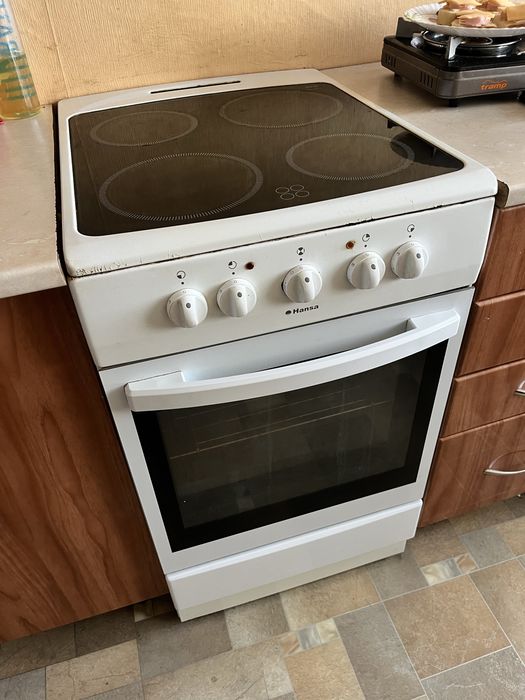 Электро плита Hansa