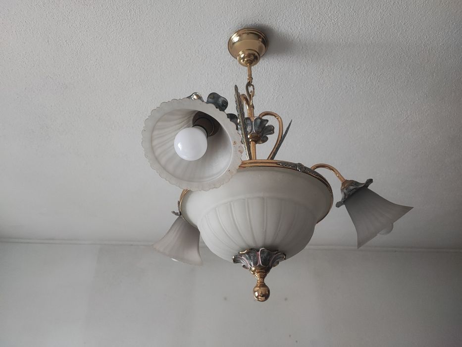 Candeeiro de teto (quarto)