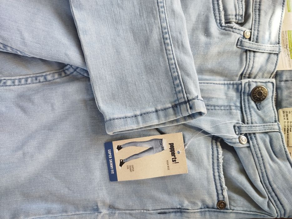 Jeansy art 453, nowe rozmiar 140,