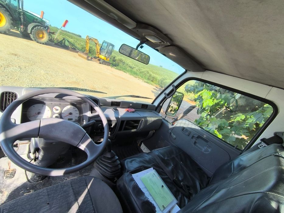 Nissan Cabstar 3.0 dCi (125 cv) – Rodado Duplo & Molas Reforçadas
