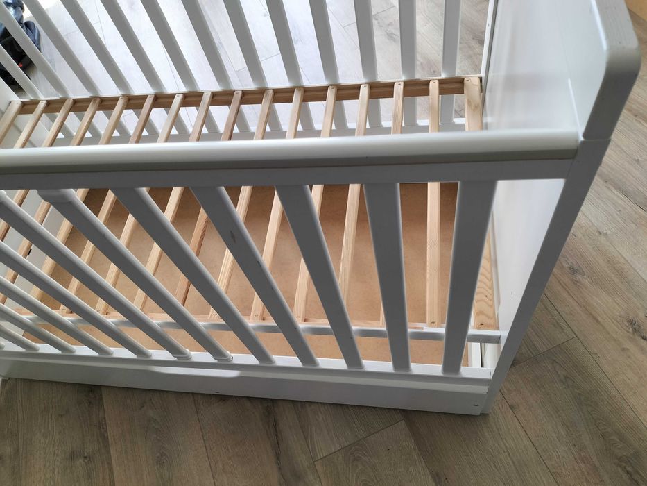 Łóżeczko niemowlęce