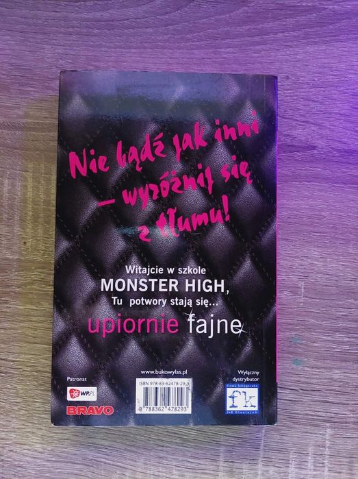 Monster High Upiorna szkoła, Upiór z sąsiedztwa,