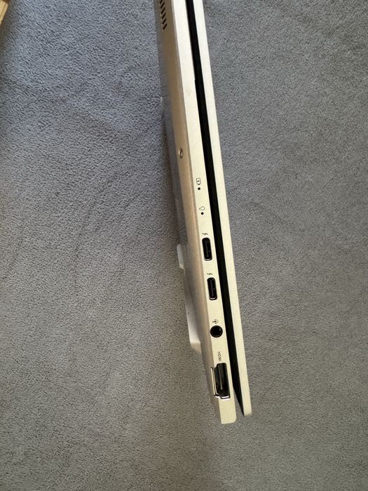 PIEKNY !! Laptop Asus ZenBook i9 32 GB RAM 1TB