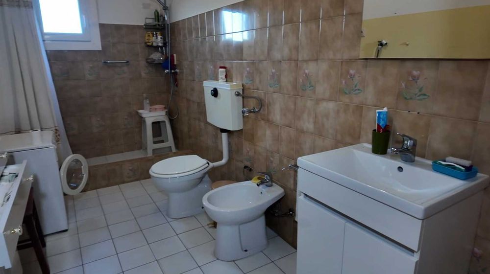Moradia T5 Térrea Quintal e Lagar – Monfebres, Murça (Vila Real)