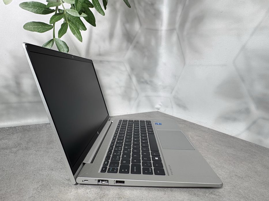 Ноутбук HP ProBook 440 G8 / i5-1135G7 / 8GB RAM / SSD 256GB M.2 / 14" FHD IPS /Уцінка