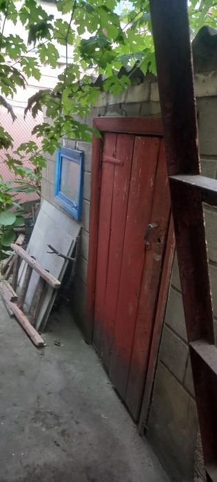 Продам Дом р-н 28школы 3к,гараж,хоз.постр,погреб, 5с.земли.